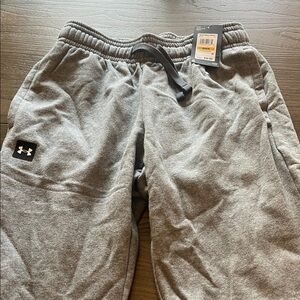 Under Armour Men’s Gray Jogger Pants
